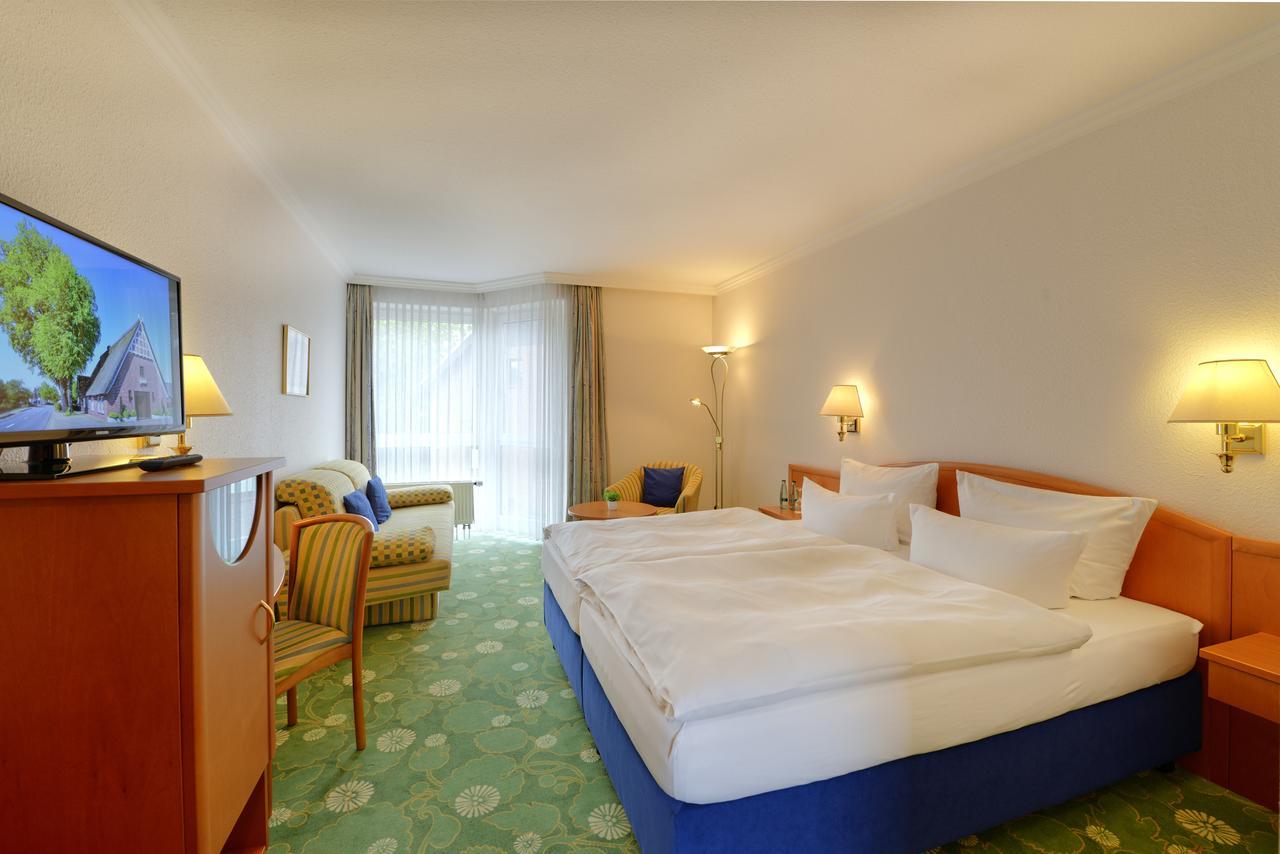 Landhotel Zur Eiche Buxtehude Buitenkant foto