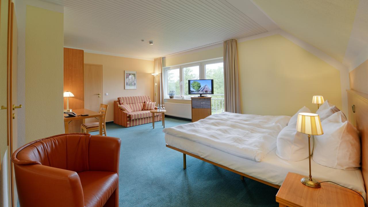 Landhotel Zur Eiche Buxtehude Buitenkant foto